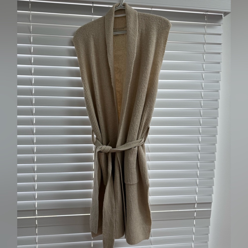 LOFT sleeveless cardigan